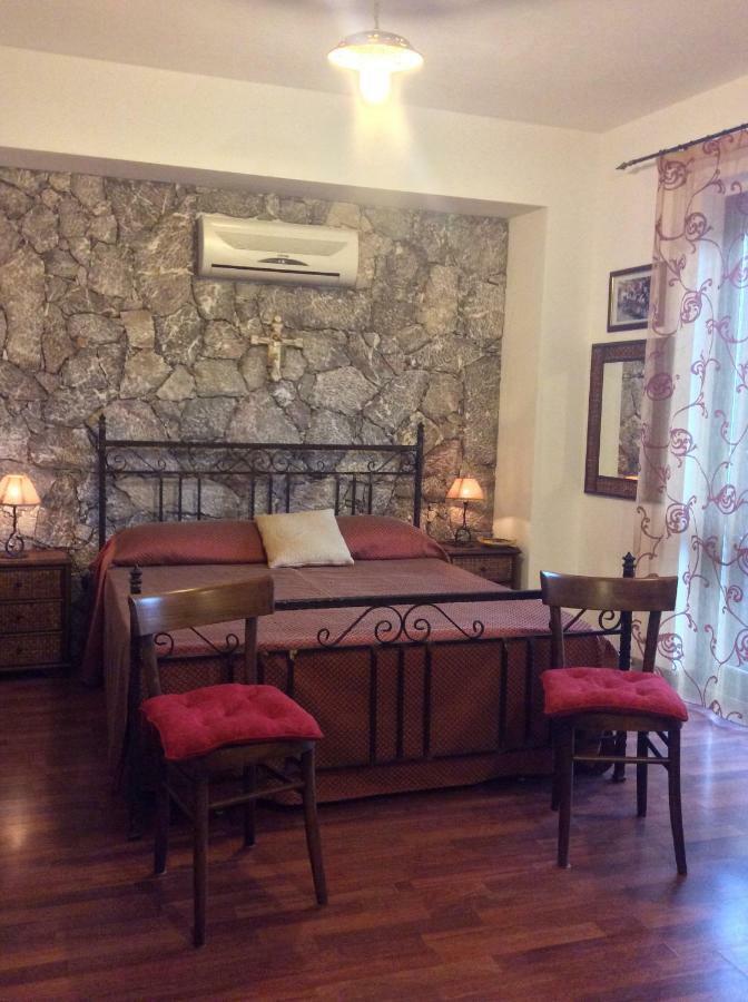 B&B Domus Candida Калатабиано Екстериор снимка